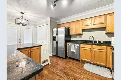 184 Peachtree Hollow Court, Atlanta, GA 30328 - Photo 12