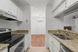 908 Tuxworth Cir, Decatur, GA 30033 - Photo 10