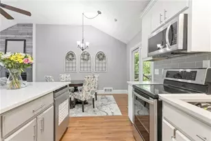 5627 Pinedale Cir, Sugar Hill, GA 30518 - Photo 12