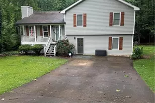 5627 Pinedale Cir, Sugar Hill, GA 30518 - Photo 1