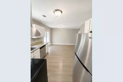 1240 Pinedale Circle NW, Conyers, GA 30012 - Photo 4