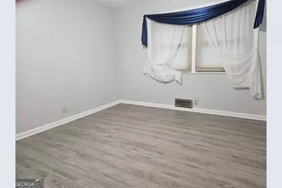 989 Rudolph Street, Gainesville, GA 30501 - Photo 4