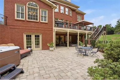 9070 Preston Lane, Suwanee, GA 30024 - Photo 8