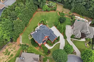9070 Preston Ln, Suwanee, GA 30024 - Photo 2