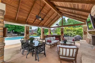 12190 Charlotte Dr, Alpharetta, GA 30004 - Photo 16