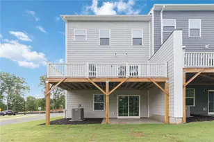 856 Woods Chapel Rd, Sugar Hill, GA 30518 - Photo 4
