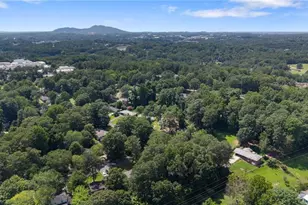 1490 Dewberry Trail, Marietta, GA 30062 - Photo 28