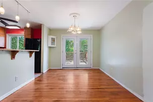1490 Dewberry Trail, Marietta, GA 30062 - Photo 4