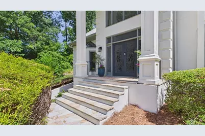 10 Quarry Lake Court, Atlanta, GA 30342 - Photo 2