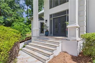 10 Quarry Lake Ct, Atlanta, GA 30342 - Photo 2