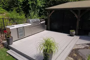 10 Quarry Lake Ct, Atlanta, GA 30342 - Photo 6