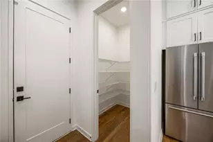 36 Walthall St NE, Atlanta, GA 30307 - Photo 14