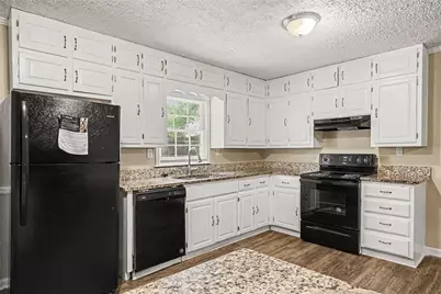 6436 Piney Circle SW, Mableton, GA 30126 - Photo 4