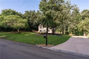 458 Coolsprings Trail, Woodstock, GA 30188 - Photo 4