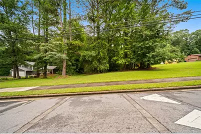 3570 Burlingham Drive, Lithonia, GA 30038 - Photo 2