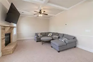 29 Bay Crest Ct, Loganville, GA 30052 - Photo 8