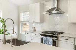 1545 Foote St, Atlanta, GA 30307 - Photo 12