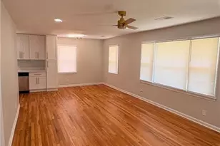 559 Westmeath Dr SW, Atlanta, GA 30310 - Photo 6