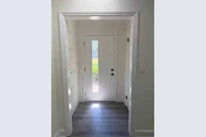 1726 Centra Villa Drive SW, Atlanta, GA 30311 - Photo 4