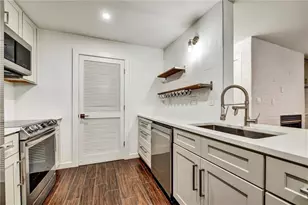 501 Granville Ct, Atlanta, GA 30328 - Photo 14