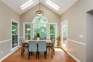2865 Stoneglen Close, Roswell, GA 30076 - Photo 18