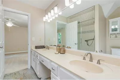 2865 Stoneglen Close, Roswell, GA 30076 - Photo 40