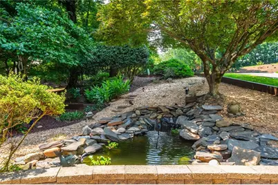 2865 Stoneglen Close, Roswell, GA 30076 - Photo 4