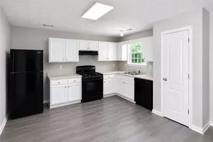 3054 Fields Dr, Lithonia, GA 30038 - Photo 6