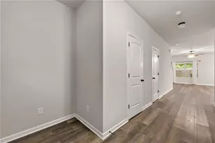 902 Creel Ln, Atlanta, GA 30349 - Photo 2