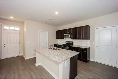 7398 Embassy Trace, Riverdale, GA 30296 - Photo 2