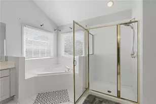 200 Finsbury Park Ct, Suwanee, GA 30024 - Photo 16