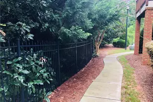 10240 Billings Pointe, Alpharetta, GA 30022 - Photo 2