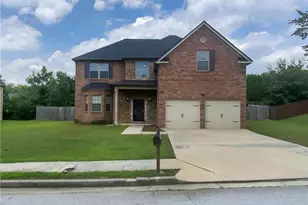 159 Saintvry Way, Atlanta, GA 30349 - Photo 2