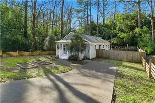 1999 Fremont St SE, Atlanta, GA 30315 - Photo 2