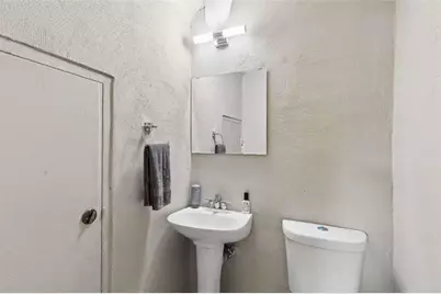 327 Lakemoore Drive #B, Atlanta, GA 30342 - Photo 14