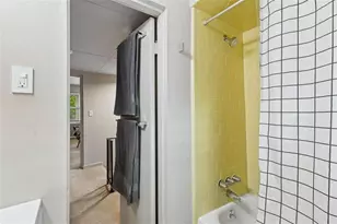 327 Lakemoore Dr, Atlanta, GA 30342 - Photo 24