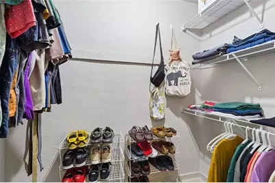 327 Lakemoore Drive #B, Atlanta, GA 30342 - Photo 26