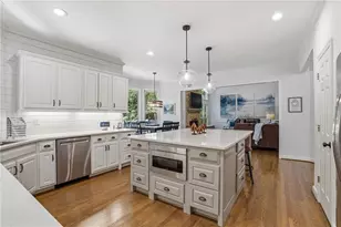 835 Forestwalk Dr, Suwanee, GA 30024 - Photo 8