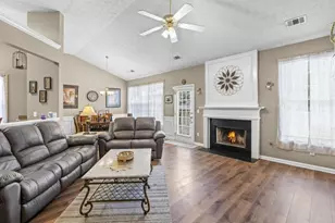 2114 Beacon Crest Dr, Buford, GA 30519 - Photo 8