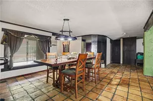 6130 Tennis Cir, Fairburn, GA 30213 - Photo 8