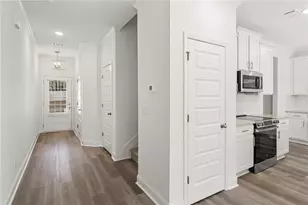 5643 Chickory Dr, Flowery Branch, GA 30542 - Photo 2
