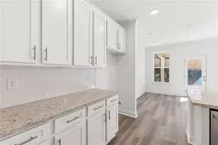 5643 Chickory Dr, Flowery Branch, GA 30542 - Photo 4