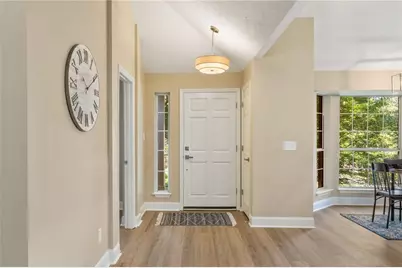 365 E Willow Run, Johns Creek, GA 30022 - Photo 4