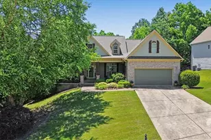 27 Roberson Dr NE, Cartersville, GA 30121 - Photo 2