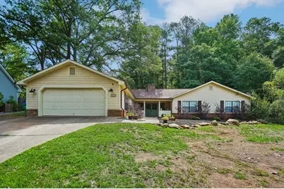 1372 Crooked Tree Court SW, Lilburn, GA 30047 - Photo 2