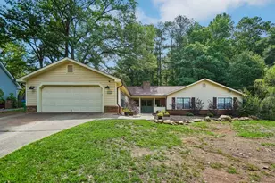 1372 Crooked Tree Ct SW, Lilburn, GA 30047 - Photo 2