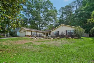 1372 Crooked Tree Ct SW, Lilburn, GA 30047 - Photo 4