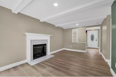 9665 N Pond Circle, Roswell, GA 30076 - Photo 4