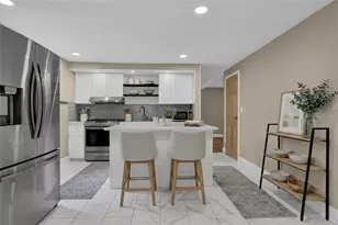 9665 N Pond Cir, Roswell, GA 30076 - Photo 12