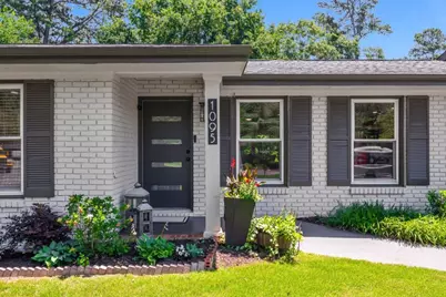1095 Tuxedo Court, Roswell, GA 30075 - Photo 2